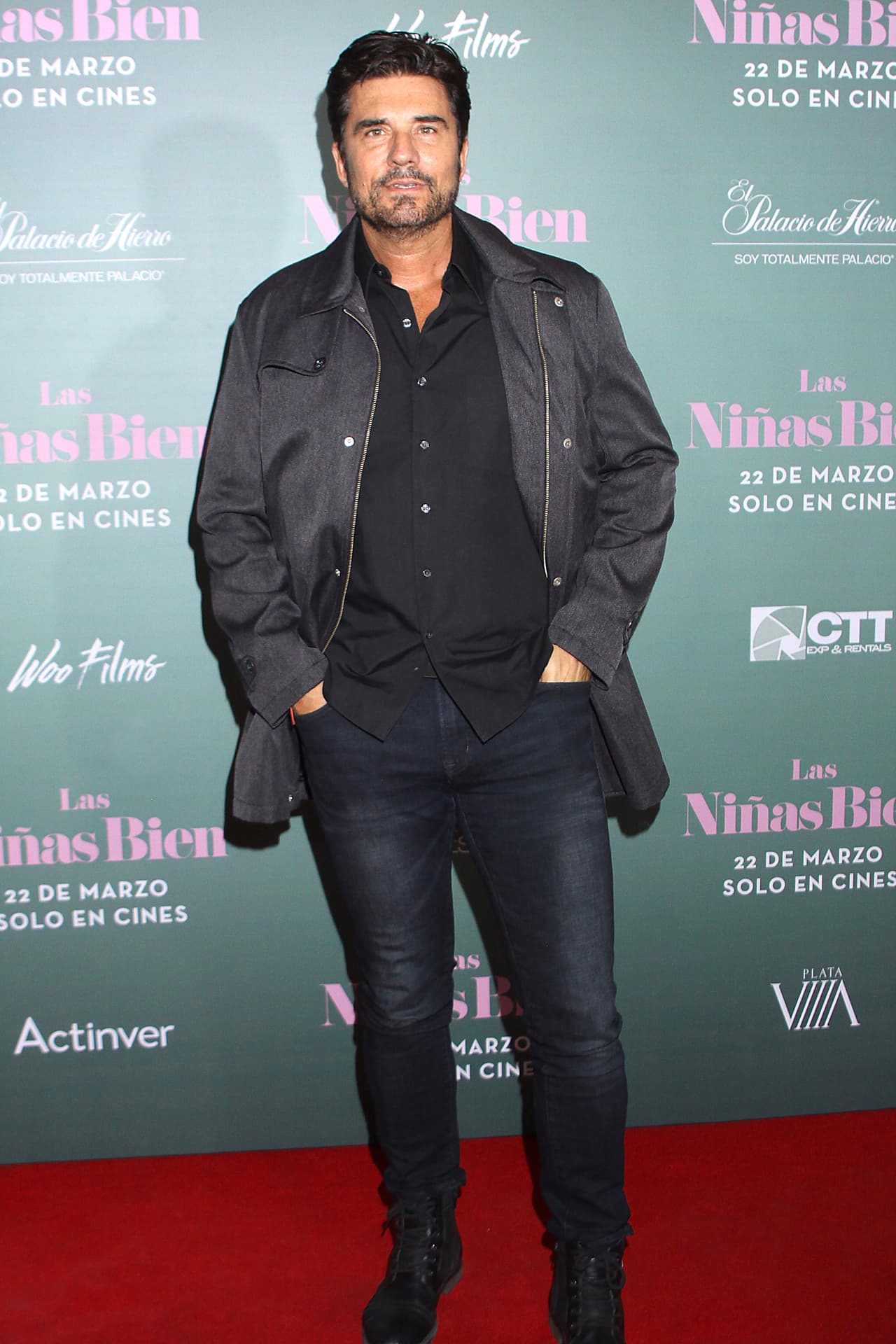 Este planteamiento
<b><a href="https://www.univision.com/famosos/diego-olivera-anuncia-que-se-alejara-de-la-actuacion-y-revela-la-razon-fotos" target="_blank">removió recuerdos en la vida privada</a></b> del actor, quien asegura que vivió algo similar cuando se casó con su actual esposa, la también actriz Mónica Ayos.
<br>