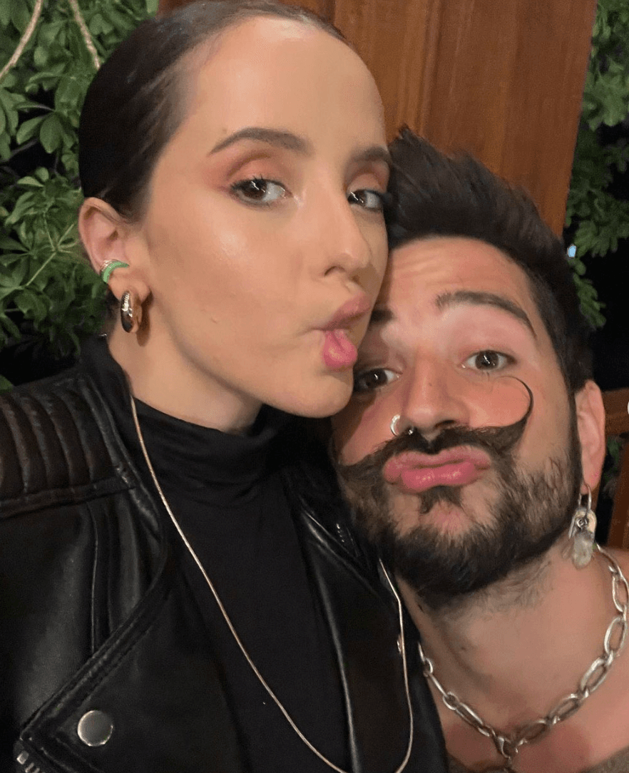 El amor fue noticia, así como el crecimiento de la familia de Camilo y Evaluna, quienes anunciaron la llegada de su primogénito con una canción y un dulce video musical en Youtube.