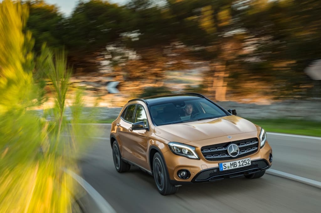 <b>Mercedes-Benz GLA 250</b>
<br>
<br>Te advertimos que es el único modelo alemán (y europeo) de esta lista y una buena opción si buscas una camioneta eficiente y con todo el espíritu deportivo de Mercedes-Benz y hasta desempeño todoterreno.
<br>