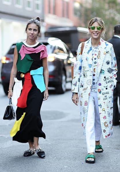 Mira Mikati y amiga, New York Fashion Week, Spring 2016.