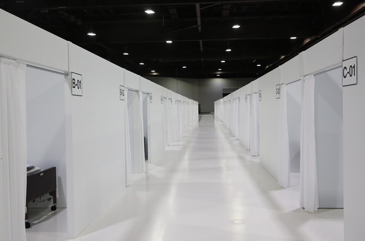 Pacientes con coronavirus serán enviados al Centro Mundial de Congresos de Georgia