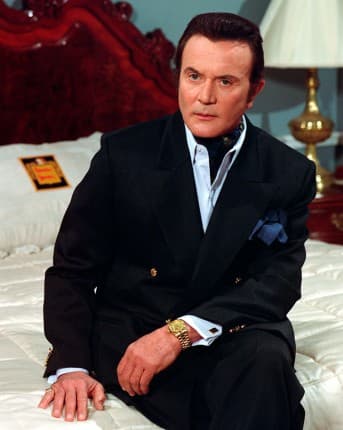 <b>Miguel Palmer</b> fue el encargado de interpretar a
<b>'Gustavo Aldama'</b>, el millonario padre de 'Marimar'.