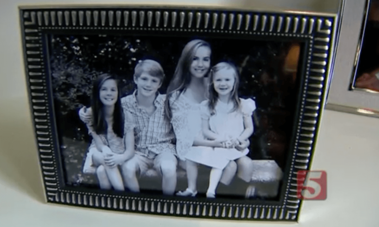 Hailey, Matthew, Rebecca y Sarah Fox, los cuatro hijos de Bryan y Megan Fox. Dos de ellos estuvieron atrapados en la casa durante el incendio.