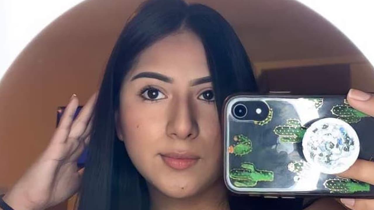 Jael Romans González, dreamer de Houston, salió a festejar el día del padre con su pareja sentimental, su hermana y su cuñado, antes de partir habló con su madre, María Alcaraz y esa fue la última vez que la mujer escuchó la voz de su hija.