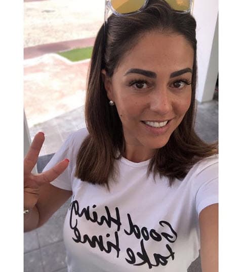 Cuando se le cuestionó que si ahora estuviera grabando 'Locura de amor' lo pensaría mejor antes de dejar al proyecto, así respondió: "No. Es que yo no dejé la telenovela. Esa fue una decisión de la empresa, que en su momento respeté".
<br>