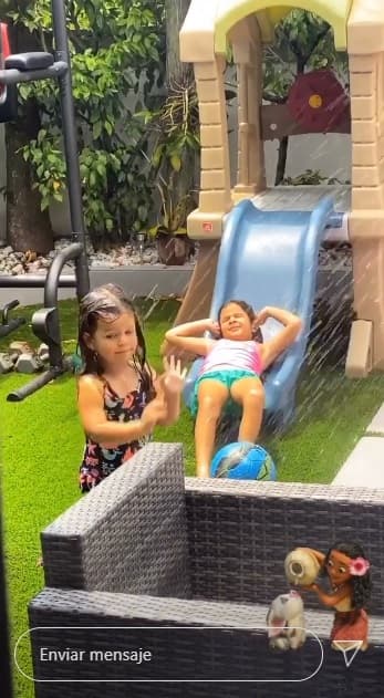 Anabella y Silvana gozan, aún más, las tardes en familia desde que su papá transmite para Despierta América desde casa.