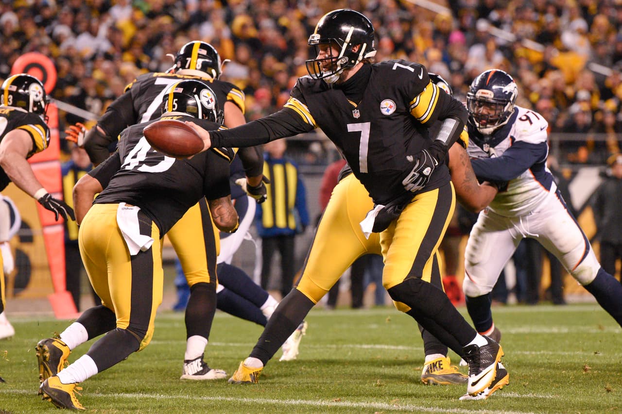 Los Pittsburgh Steelers vencieron 34 - 27 a los Denver Broncos luego de recuperarse de una desventaja de 17 puntos.