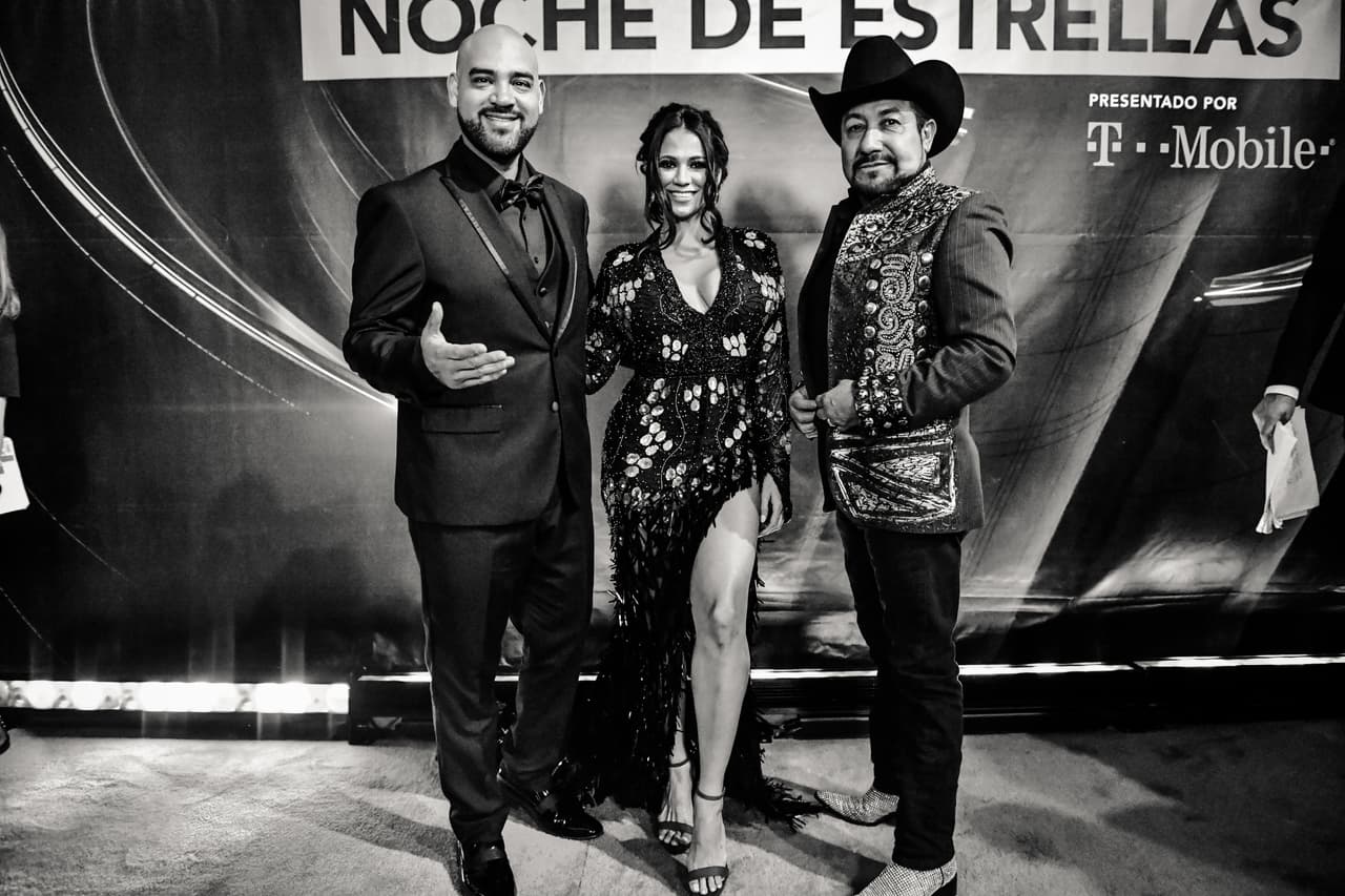 En blanco y negro o a color, los locutores brillaron con luz propia.