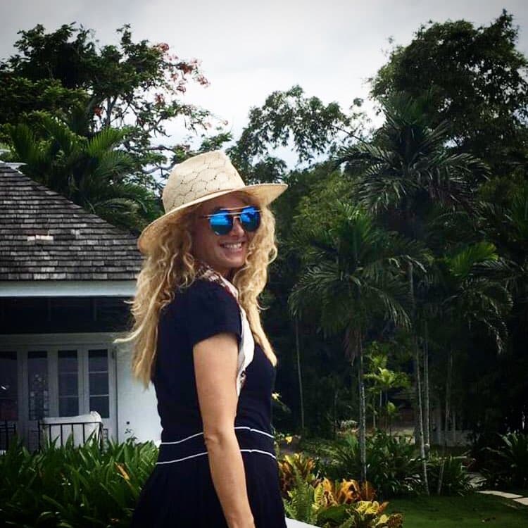 Eros y Jerry no fueron los únicos de gozar un día en la piscina, Pau también estaba ahí.