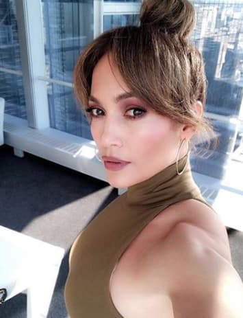 La cantante, actriz y empresaria recibió cientos de elogios.