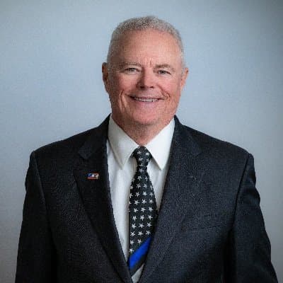 <b>Jerry Sheridan, por su parte, ha insistido en desmarcarse del ya mencionado Joe Arpaio</b>, pues por mucho tiempo fue su alguacil adjunto.