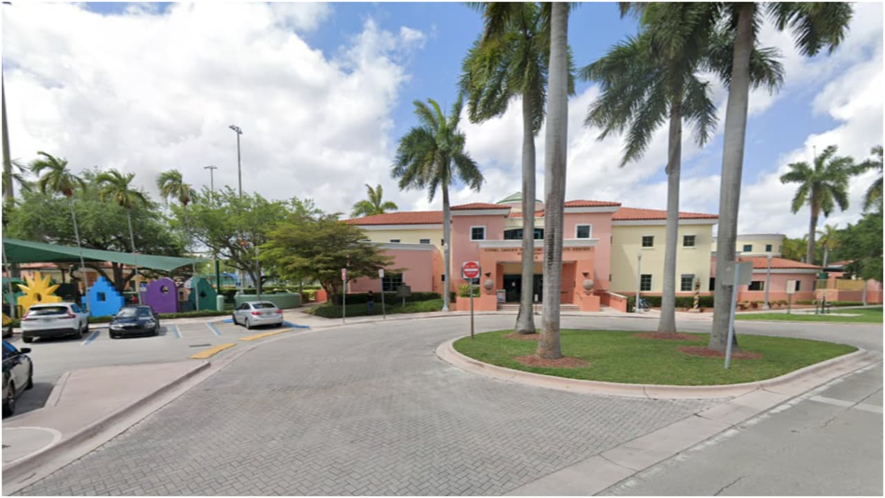 Cláusula de 1958 origen de la disputa entre Coral Gables y la asociación del Memorial Youth Center
<br>