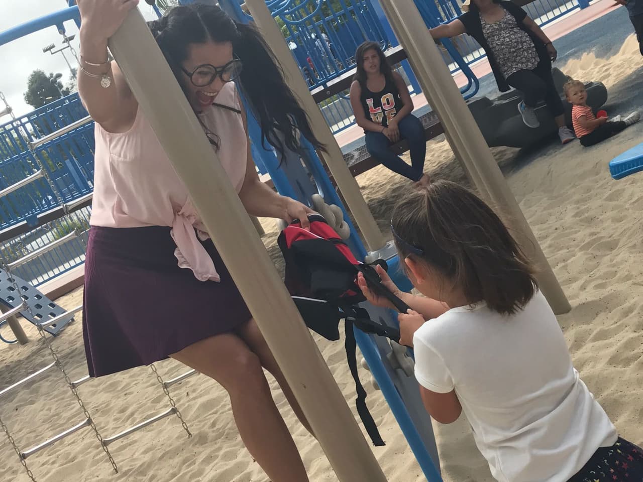 <a href="https://www.facebook.com/RaulElPelon/?fref=ts">Raúl 'El Pelón'</a>,
<a href="https://www.facebook.com/carlamedranoo/?fref=ts"> Carla Medrano </a>y
<a href="https://www.facebook.com/andresmaldonadoelfeo/?fref=ts">Andrés Maldonado</a> regresarán a las clases de la escuela por una buena razón en esta temporada.