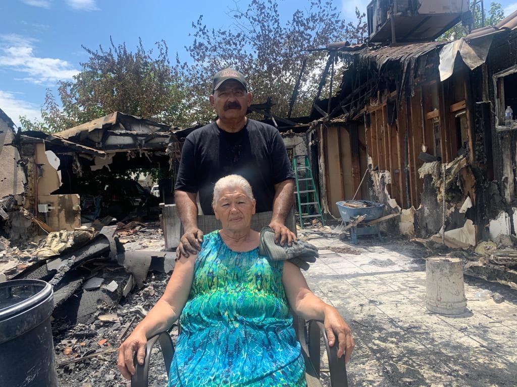 <b>"Yo crecí en la calle, perdí a mi madre muy chica y nunca tuve nada, no se porque ahora que llegué a tener, Dios me lo quitó" </b>comenta doña Lola.