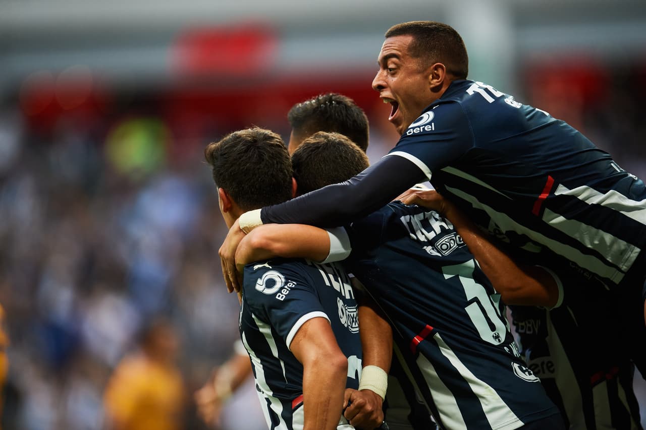 Monterrey se llevó el Clásico Regio con marcador de 2-0.