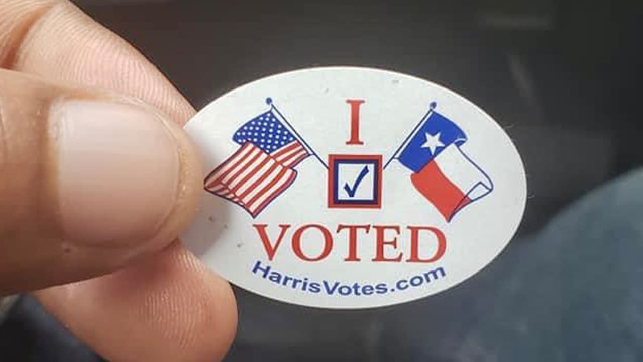 Si tienes dudas sobre los candidatos o quieres saber qué lugar es más cercano para sufragar solo debes ingresar a la
<b><a href="https://www.harrisvotes.com/" target="_blank">página de Internet</a></b>.