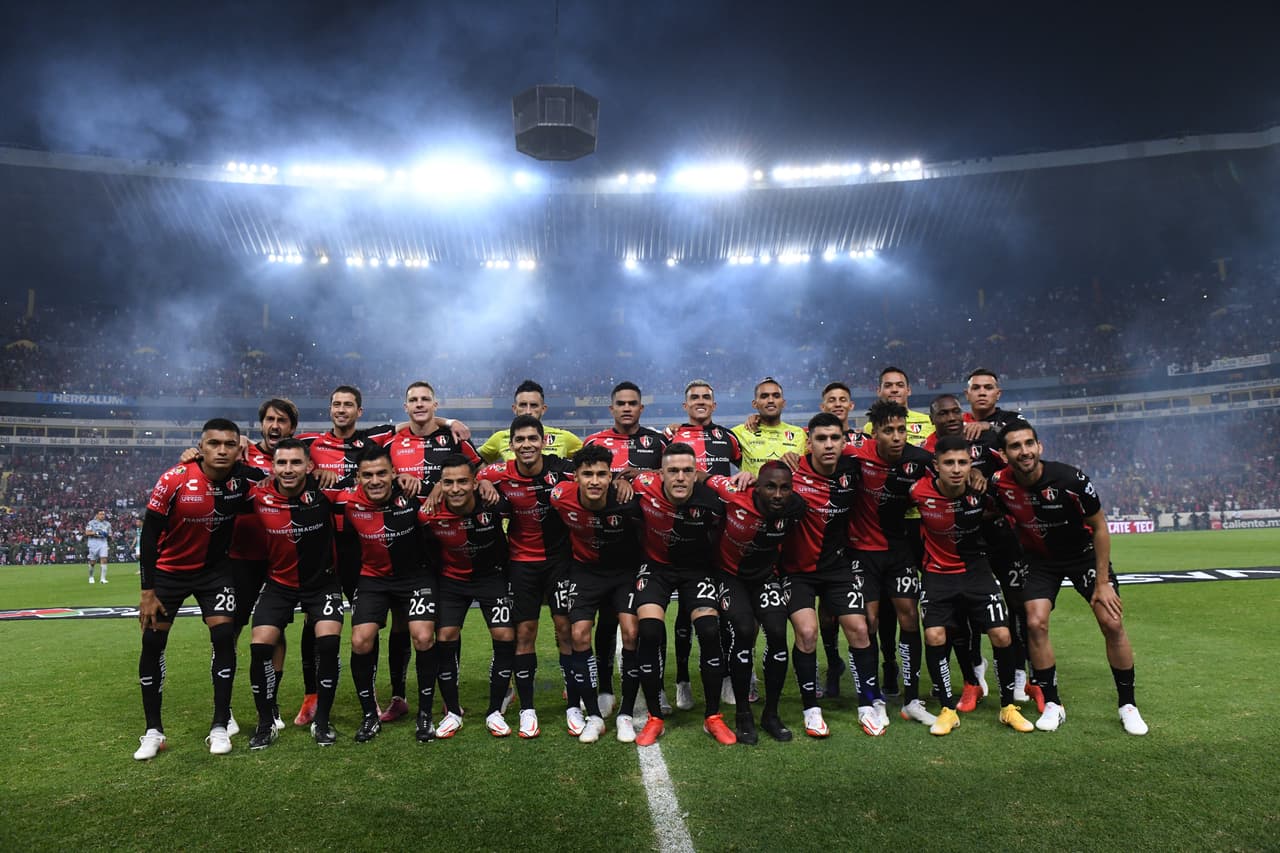 Todos los jugadores del Atlas se unieron a la foto.