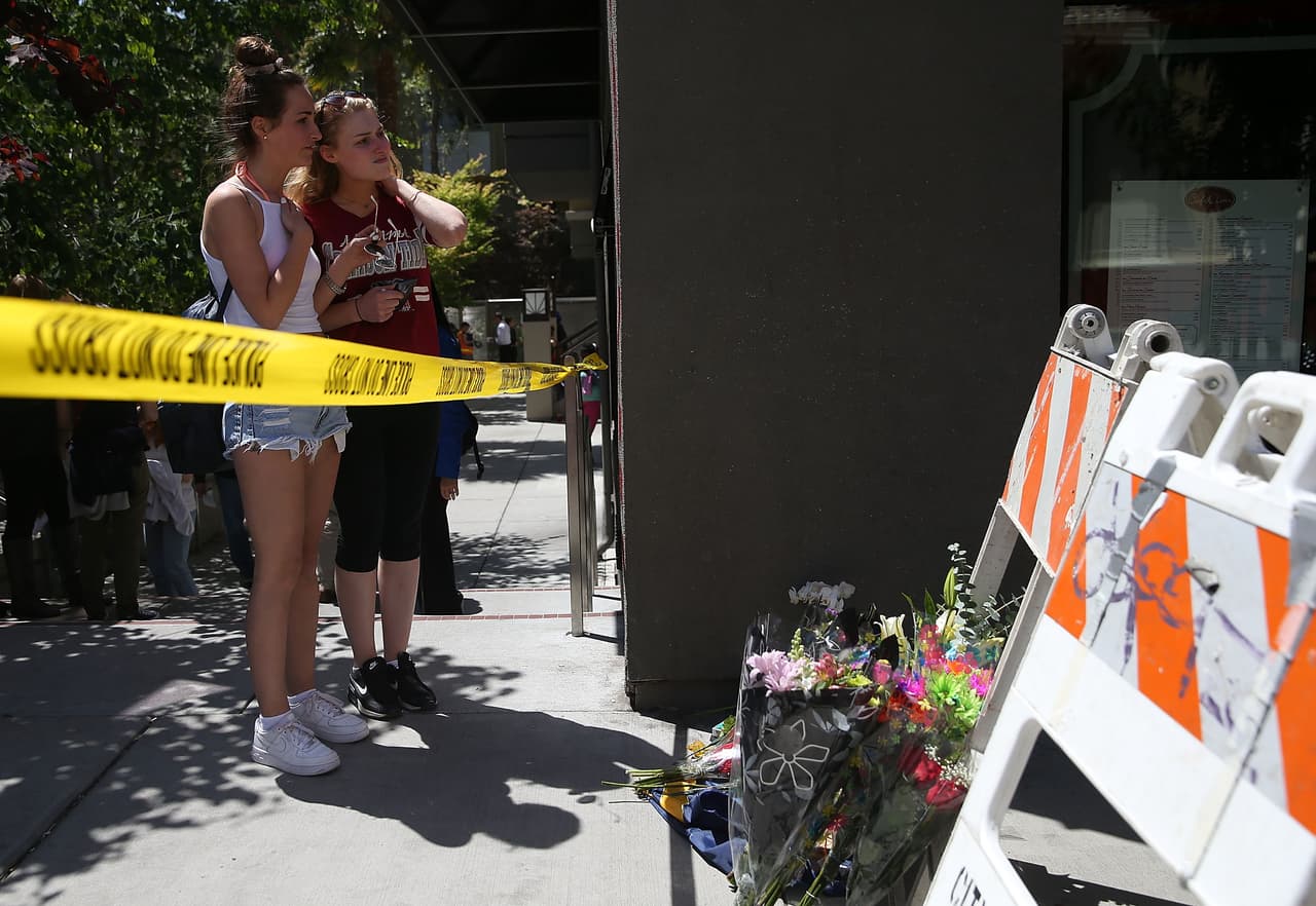 Seis personas murieron y otras siete resultaron heridas luego del colapso.