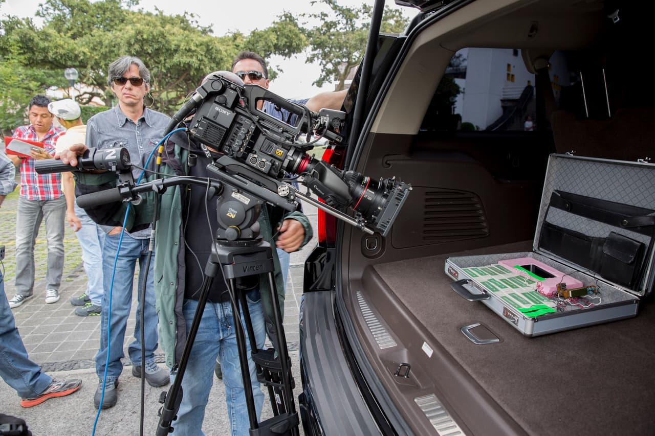 Lo que no sabía es que traía nada más y nada menos que una bomba en la cajuela.