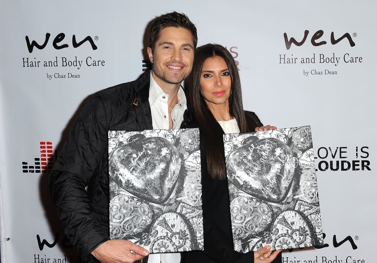 Como fruto de su amor, en agosto de 2011, Sánchez anunció que ella y Winter estaban esperando su primer hijo, entonces el 4 de enero de 2012 nació la pequeña Sebella Rose Winter.