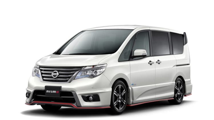 Un vehículo pensado para el transporte de pasajeros que realza su imagen con estos toques deportivos