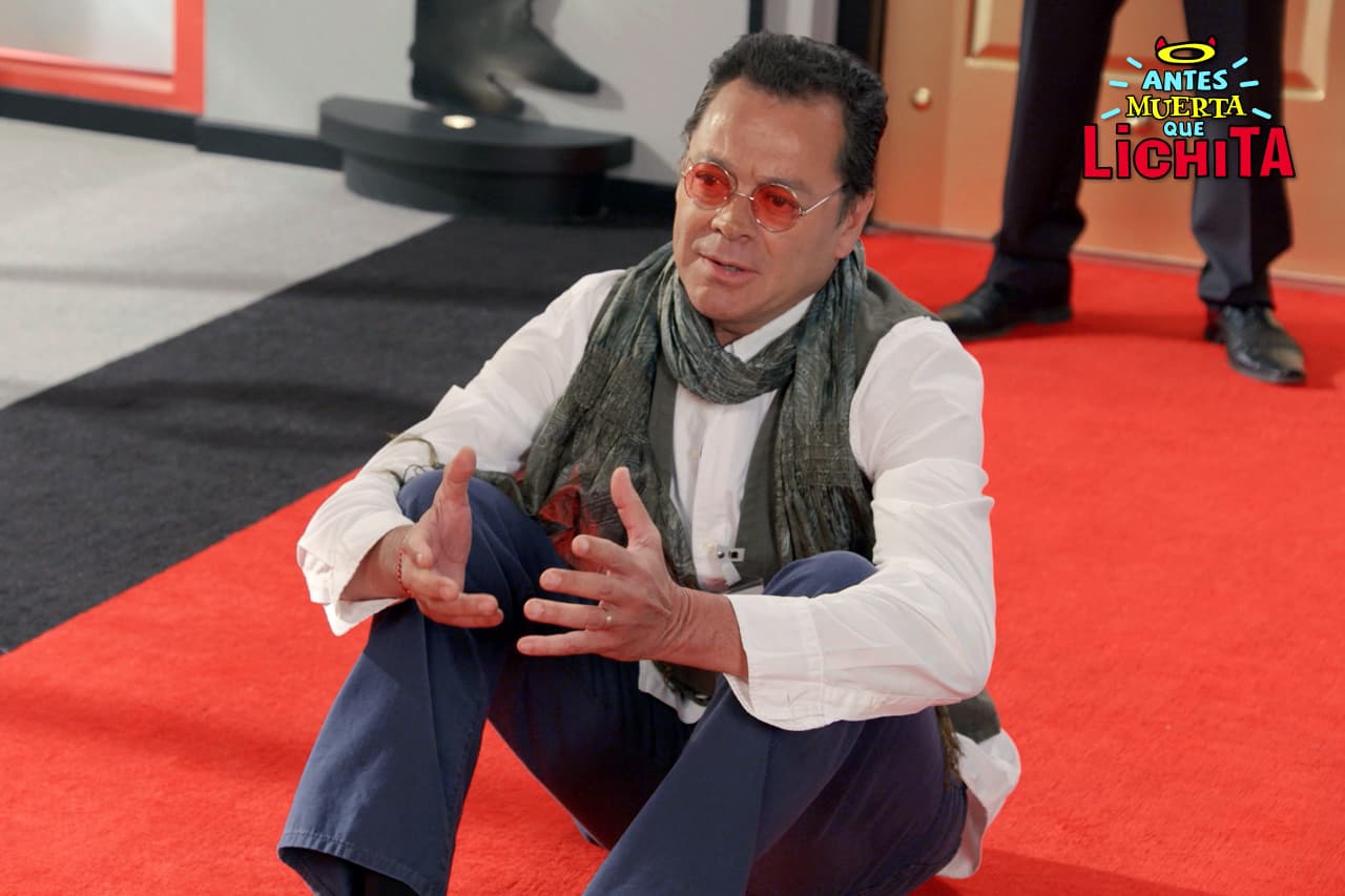 Rafael le pide a Augusto que lo ayude a acelerar el pago de su mansión en Buenos Aires.