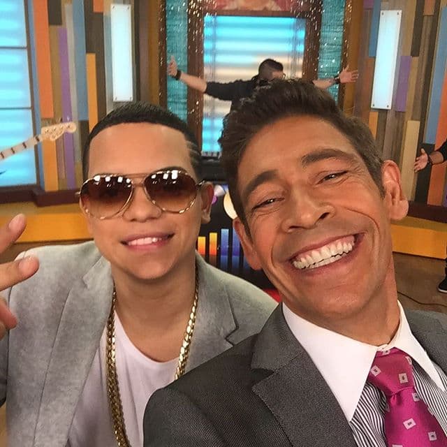 ¡Johnny disfruta pasar tiempo con los invitados! (8 de septiembre)