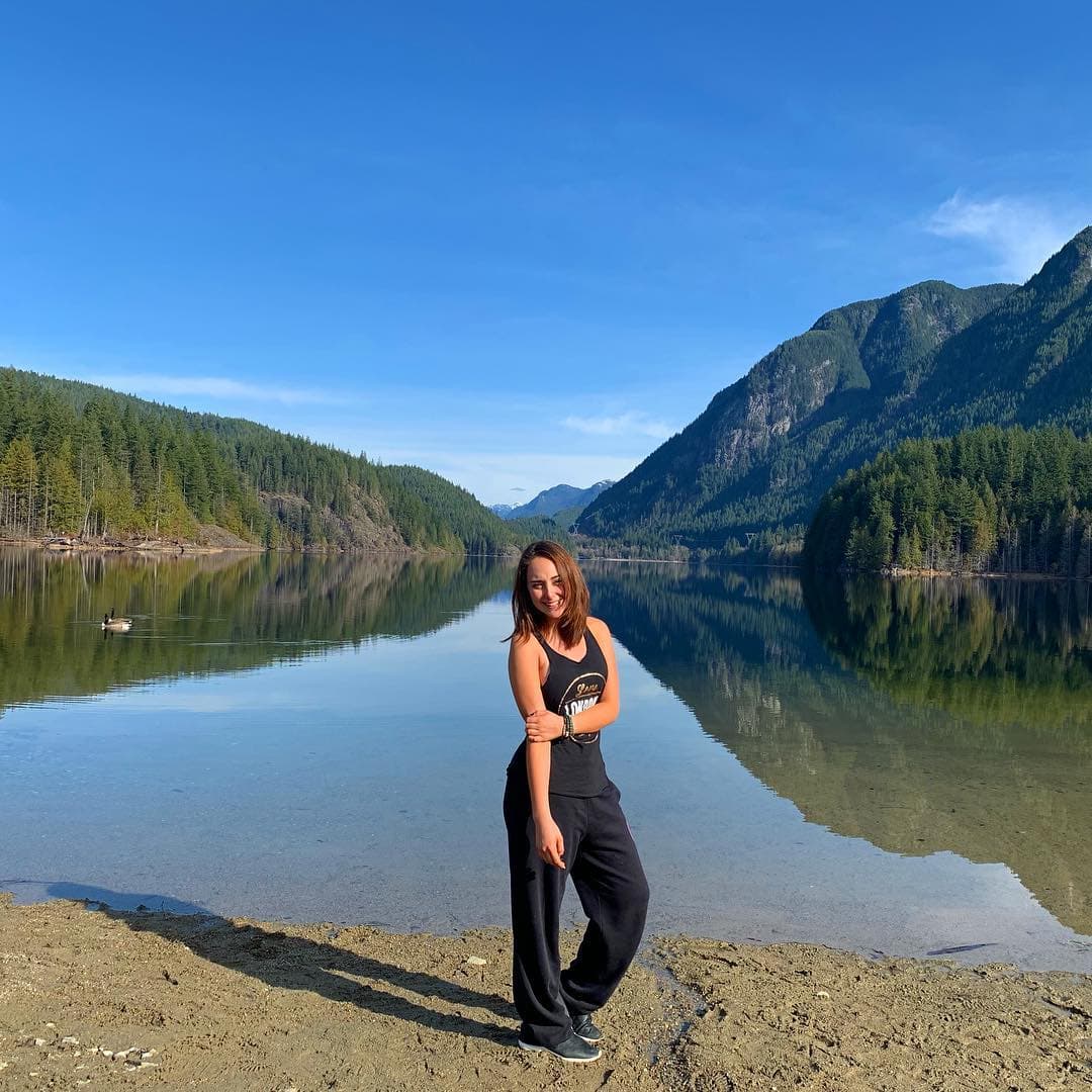 “Un actor no vive de las repeticiones de sus novelas y menos si ha sido un actor secundario y nunca ha sido un protagonista”, señaló.