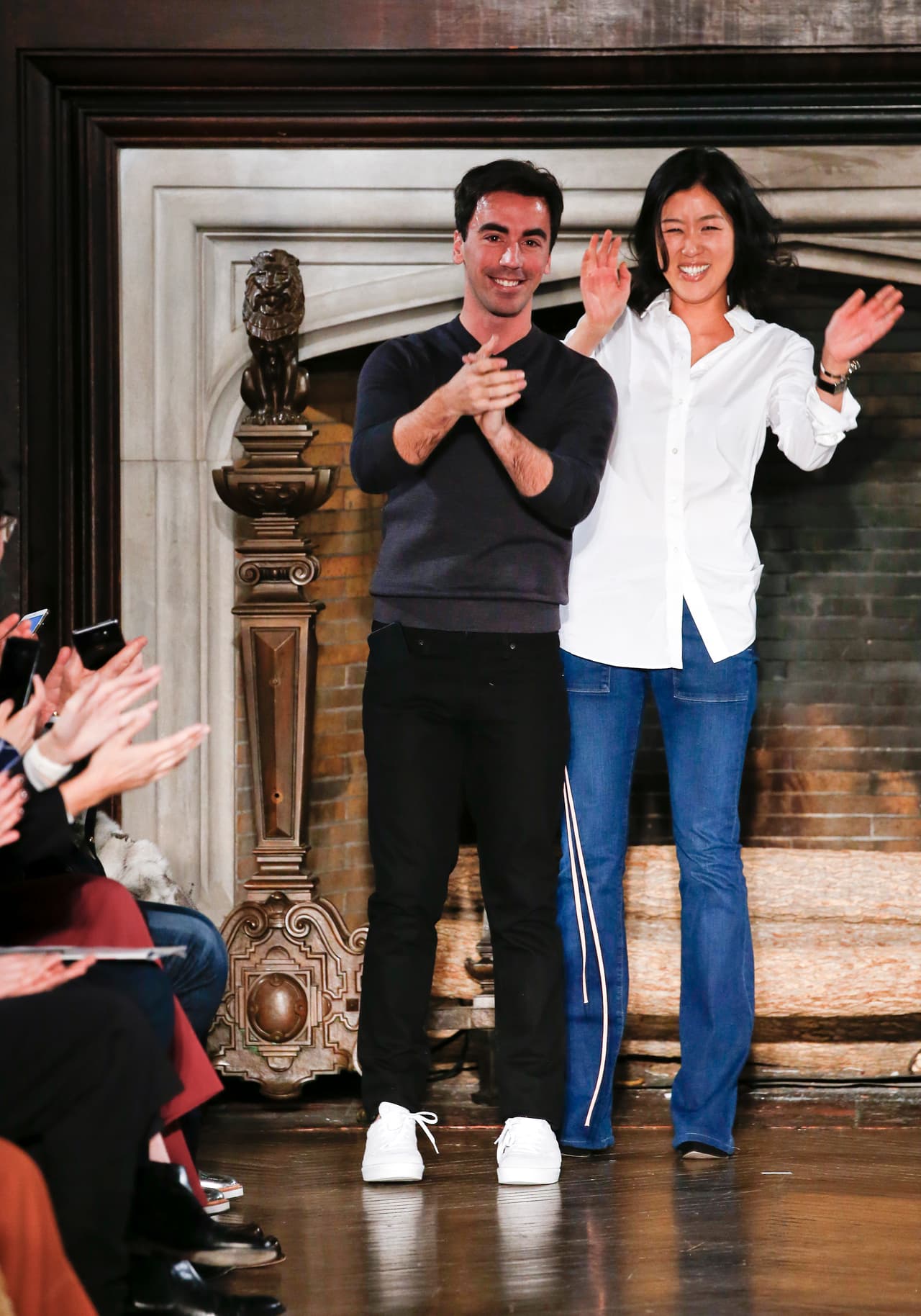 “Lo que hace a un diseñador ser especial es su capacidad de permanecer fiel a sus ideas no importa cuán atrevidas sean”.