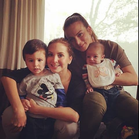 Por si fuera poco, también ha presumido su vida como mamá primeriza.