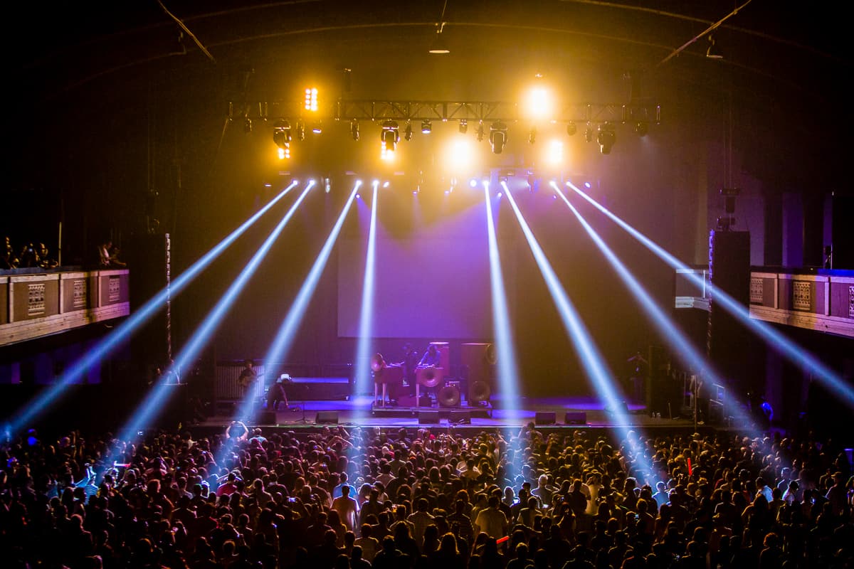 Damos un vistazo atrás a lo mejor del “Supersónico 2014”; moda, arte y mucha música hicieron parte de este gran festival y que este año promete mucho más, con artistas de la talla de Aterciopelados, Ximena Sariñana, Kinky, Nortec: Bostich & Fussible, para más info visita supersonico.me