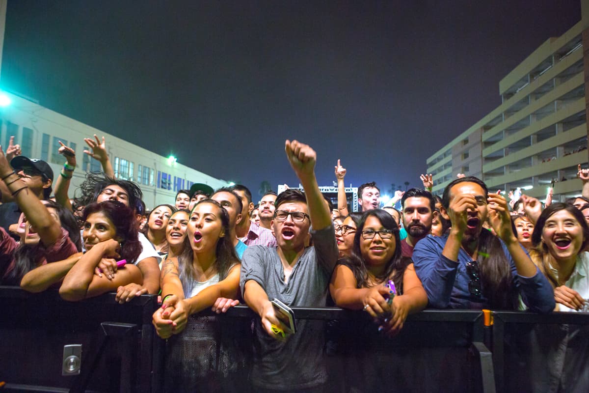 Damos un vistazo atrás a lo mejor del “Supersónico 2014”; moda, arte y mucha música hicieron parte de este gran festival y que este año promete mucho más, con artistas de la talla de Aterciopelados, Ximena Sariñana, Kinky, Nortec: Bostich & Fussible, para más info visita supersonico.me