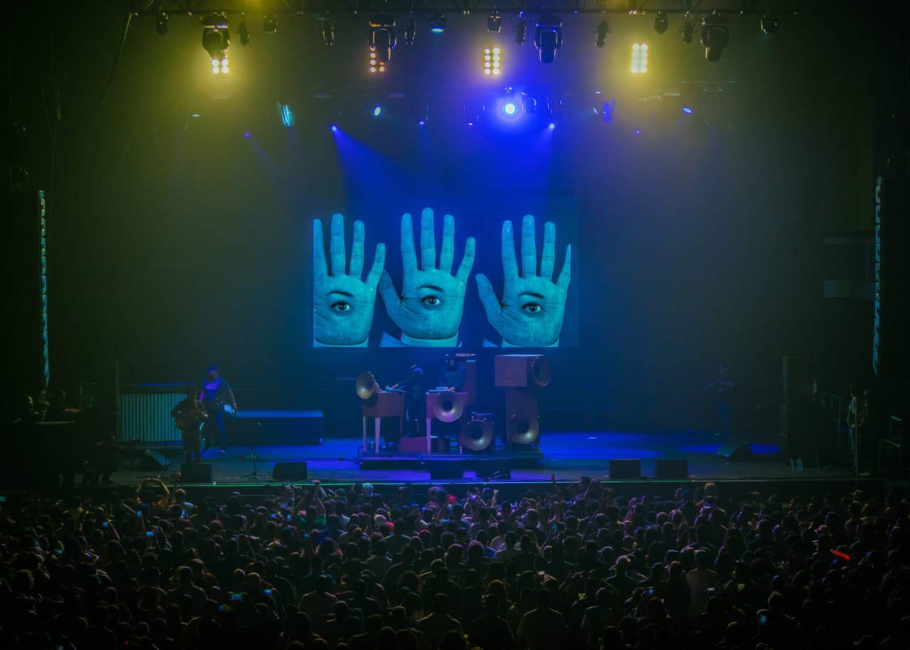 Damos un vistazo atrás a lo mejor del “Supersónico 2014”; moda, arte y mucha música hicieron parte de este gran festival y que este año promete mucho más, con artistas de la talla de Aterciopelados, Ximena Sariñana, Kinky, Nortec: Bostich & Fussible, para más info visita supersonico.me