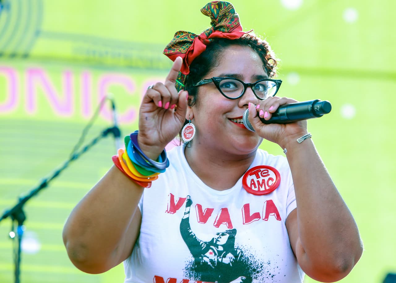 Damos un vistazo atrás a lo mejor del “Supersónico 2014”; moda, arte y mucha música hicieron parte de este gran festival y que este año promete mucho más, con artistas de la talla de Aterciopelados, Ximena Sariñana, Kinky, Nortec: Bostich & Fussible, para más info visita supersonico.me