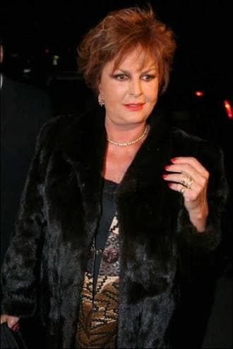 Tuvo dos matrimonios. El primero con Jorge Levy, padre de sus tres hijas, y con el polÃtico Alejandro Carrillo Castro.