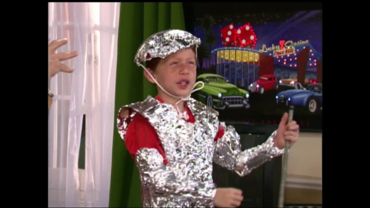 Si no tienes mucho presupuesto, con un poco de papel metálico tendrás este disfraz.