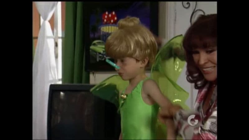 Con unas alitas verdes y una peluca rubia estarás más que lista.