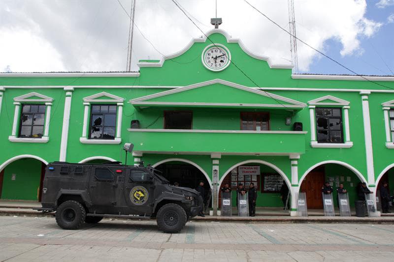 Alcaldes, los funcionarios más vulnerables del gobierno mexicano en tiempos de Peña Nieto