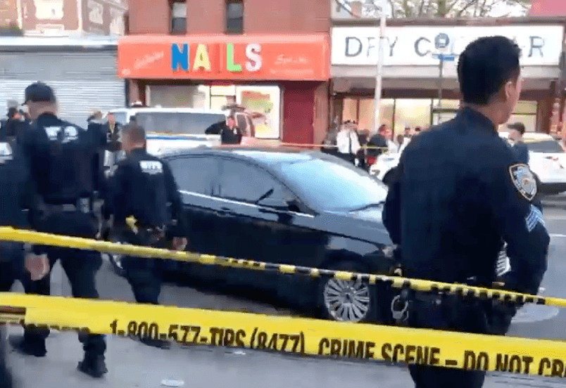 Hombre muere y oficial permanece bajo coma inducido tras tiroteo policial en Brooklyn