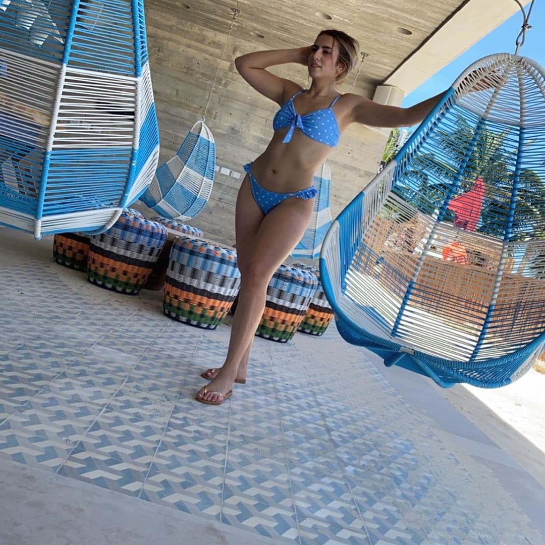 La cuarta es
<b>Marifer,</b> quien suma un poco más de 40,000 seguidores. Ella, al igual que Mariana y Angye, tiene el pelo rubio.