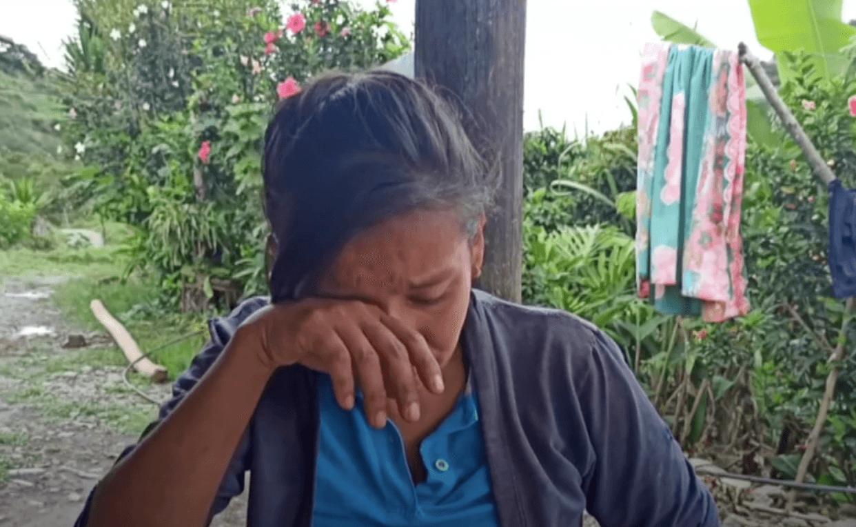 Elena Márquez, la mamá, estaba preparando una sopa para venderla y de esa manera conseguir dinero para una cirugía que requiere otro de sus hijos.