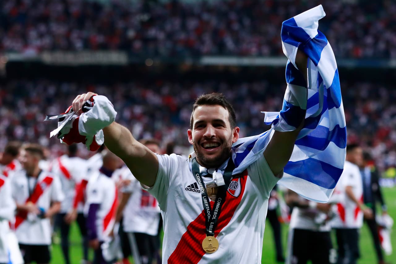 Después de la llegada de Ricardo Centurión al recién ascendido Atlético San Luis, ahora el que se suma es Camilo Mayada directamente desde River Plate con quien quedó campeón de la Copa Libertadores 2018.