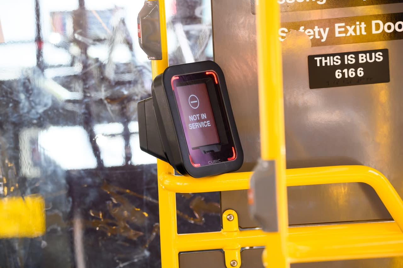 "El pago sin contacto es el futuro y gracias al equipo de OMNY, la MTA estará a la vanguardia de esta tendencia. Los clientes que regresen en 2021 tendrán todas las herramientas necesarias para tener un viaje tan fluido como sea posible", dijo Mario Péloquin, Director de Operaciones de la MTA.