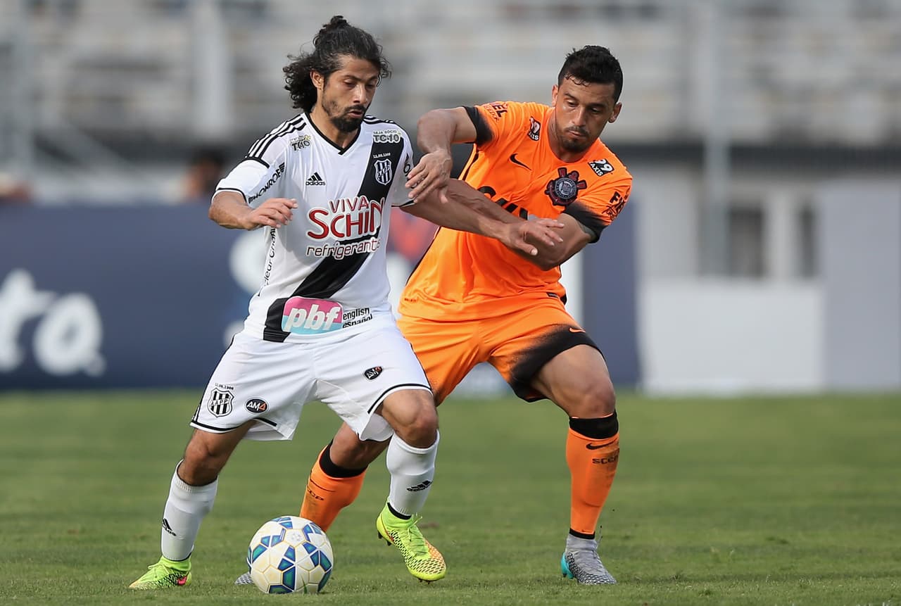 Corinthians sigue liderando el Brasileirao tras empatar ante el Ponte Preta