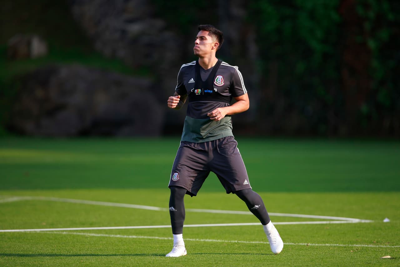 Defensor: Carlos Salcedo (Tigres)