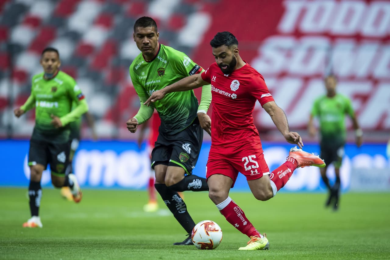 Darío Lezcano es el encargado de darle los puntos a los Bravos tras derrotar al Toluca.