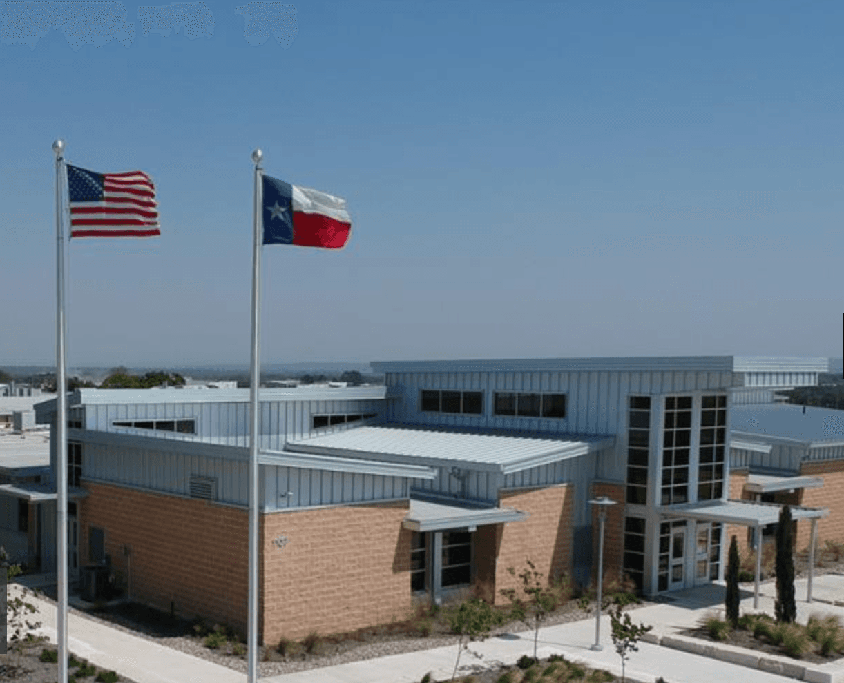 Dos estudiantes de Fredericksburg High School mueren en un incendio