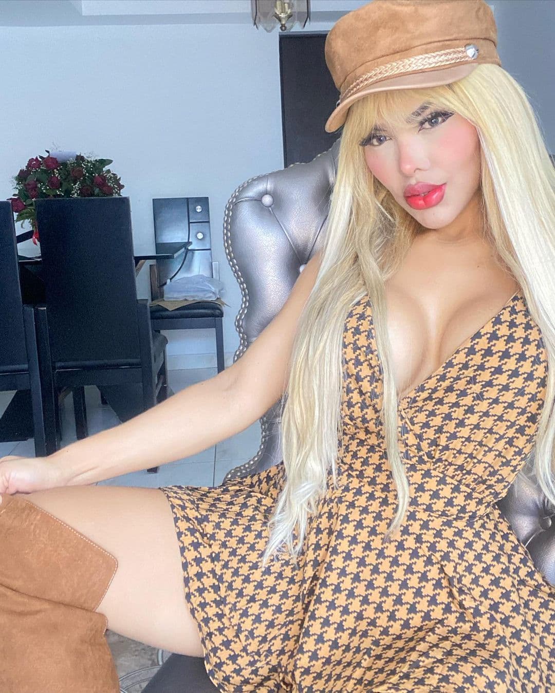 “Ustedes me han preguntado varias veces a quién admiro, yo admiro a una mexicana que se llama Araceli Ordaz. ¡Es una mujer espectacular! Me identifico mucho con ese ser humano”, dijo en sus redes sociales, mientras también pidió ayuda para localizarla y conocerla.