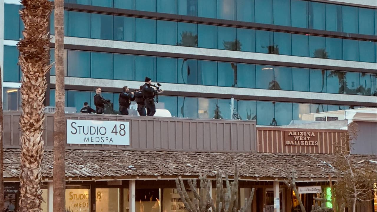 Sospechoso es detenido en el techo de una galería de arte que intentaba robar