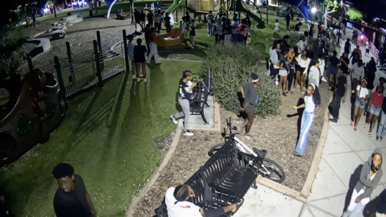 Reuniones virales de jóvenes preocupan por impacto en comercios y parques